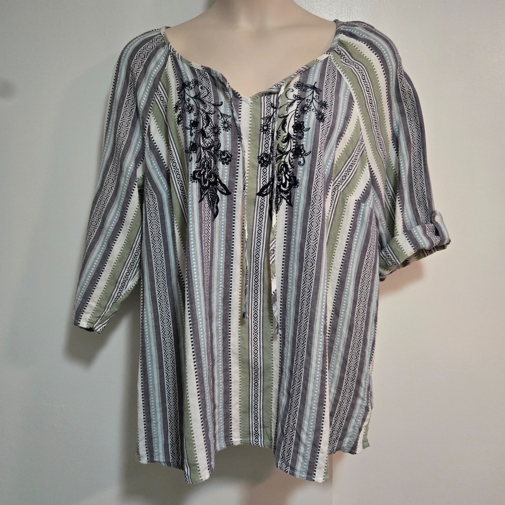 Catherines Size 2X  Multi Color Roll Sleeve BoHo Tunic Top Embroidered Detail